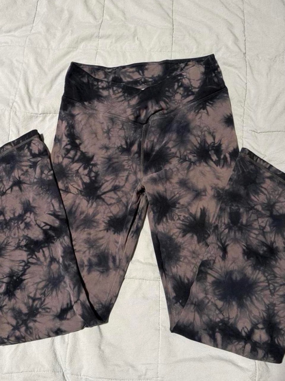 PINK Victoria's Secret High-Waist Tie-Dye Leggings - Black and Taupe